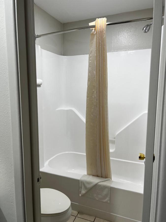 Economy Inn Ashdown Екстериор снимка